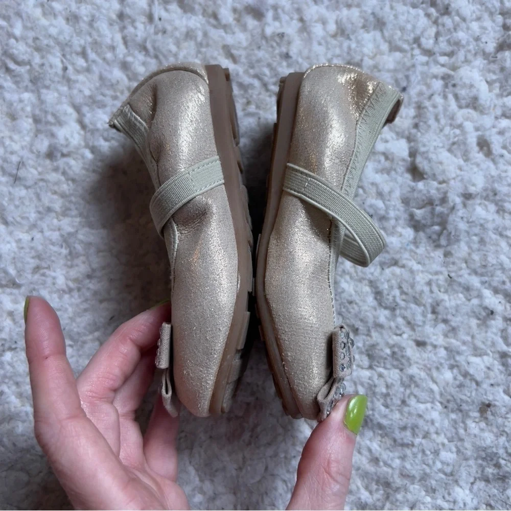 Stuart Weitzman Fannie Stardust Mary Jane Gold Sparkle Baby Ballets Sz 5